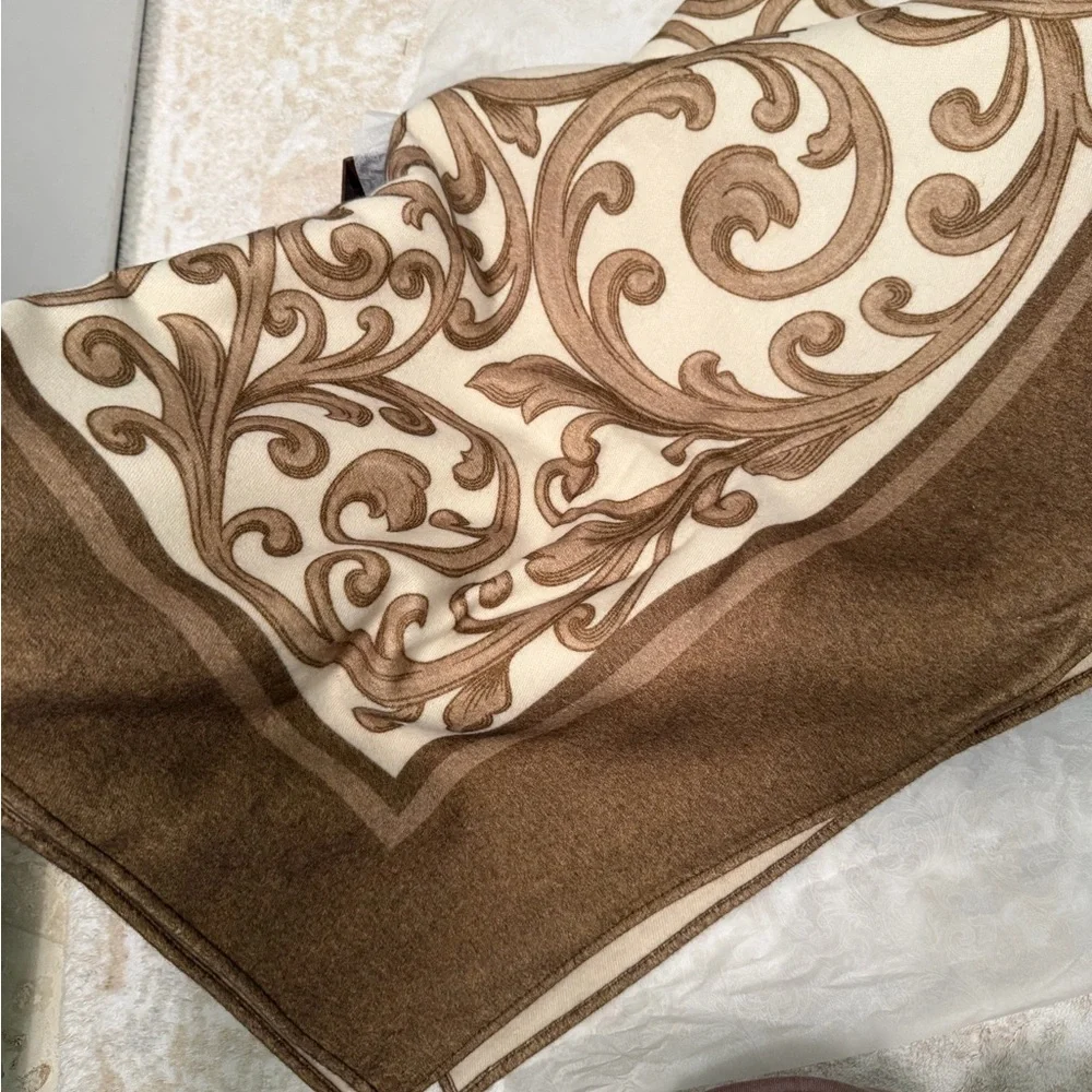 Stefano Ricci Cream and Brown Scroll Throw